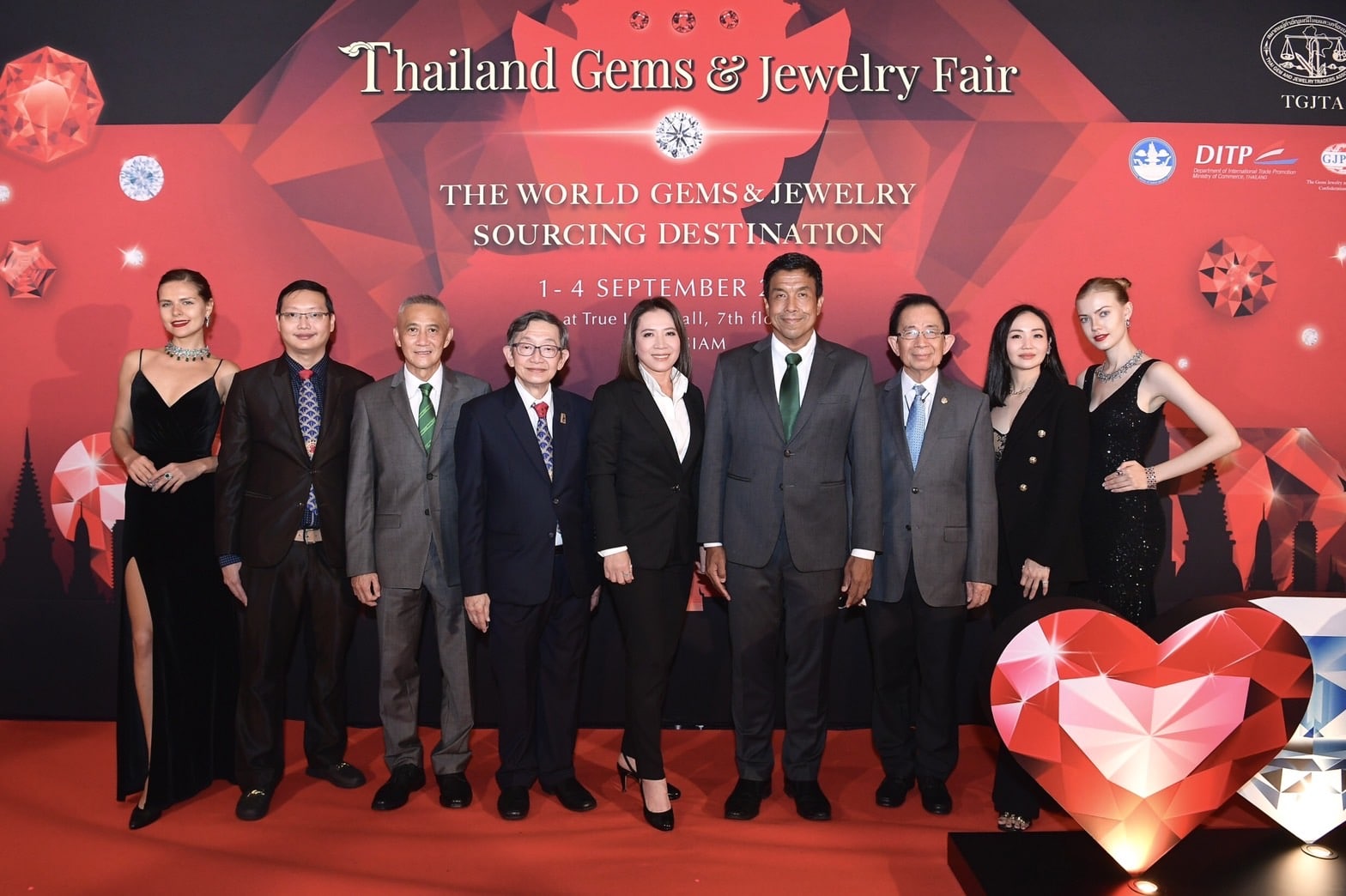 สมาคมผู้ค้าอัญมณีไทยและเครื่องประดับ-จัดงาน-Thailand-Gems-Jewelry-Fair-2022_01.jpg