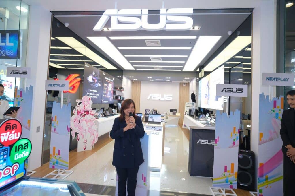 MAY PR 2025 11 13 133943 ASUS รุกต่อเนื่อง เปิดแฟลกชิปสโตร์แห่งที่ 9 ที่ศูนย์การค้าแฟชั่นไอส์แลนด์ ตอบโจทย์ไลฟ์สไตล์ที่ครบครันสำหรับกรุงเทพฯโซนตะวันออก