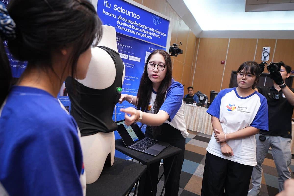 MAY PR 2025 11 26 122900 4 เปิด 10 ไอเดียเยาวชนไทยจากเวที Samsung Solve for Tomorrow 2025นวัตกรรมที่สะท้อนวิธีคิดรุ่นใหม่และการพัฒนาเทคโนโลยีเพื่อสังคม