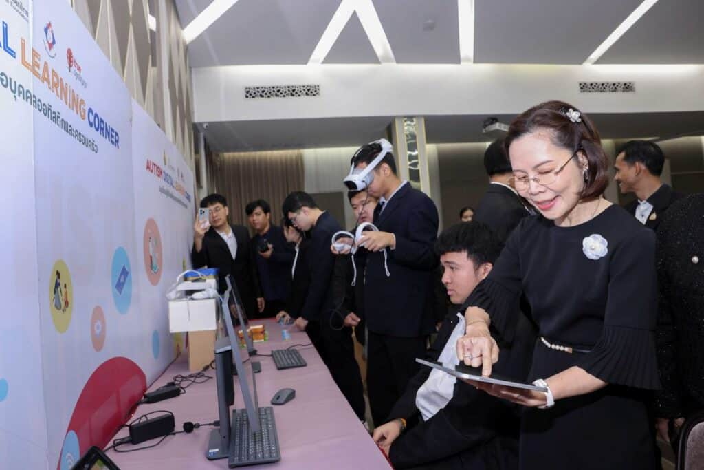 MAY PR 2026 01 29 094750 เพาเวอร์บาย ในเครือเซ็นทรัล รีเทล จับมือ มูลนิธิออทิสติกไทย ผลักดันเทคโนโลยี เพื่อความเท่าเทียม สร้างโอกาสการศึกษาให้บุคคลออทิสติกทั่วไทยอย่างยั่งยืน