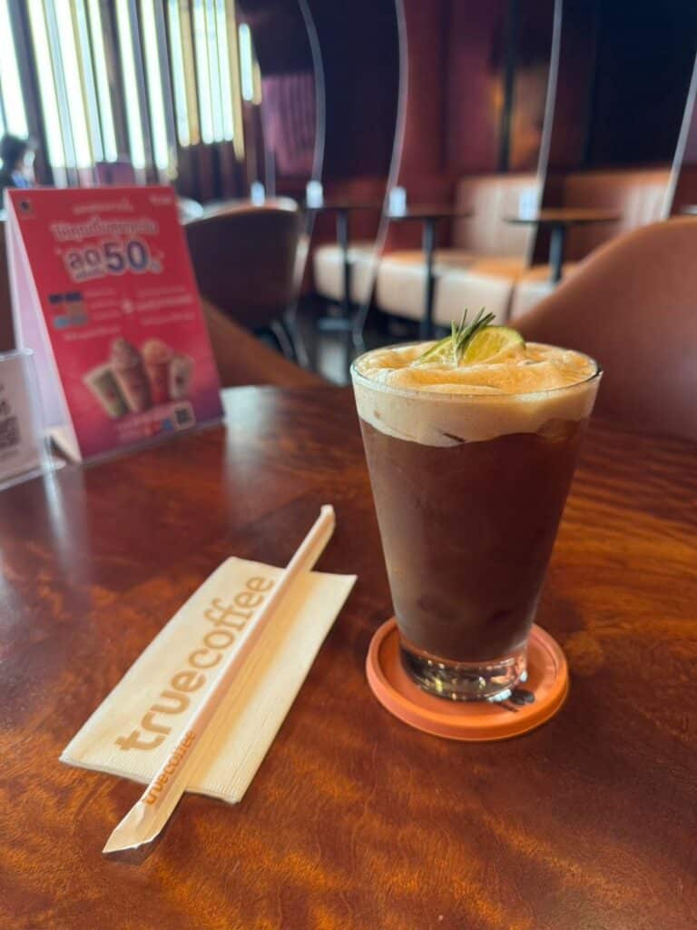 MAY PR 2026 02 12 191250 3 วาเลนไทน์นี้...ทรู 5G ชวน “UP สัญญาณรัก ให้ทุกเลิฟ” บอกรักให้ดัง ส่งรักให้แรง หวานทุกโมเมนต์ แจกเน็ตฟรี 3GB แบบฉ่ำๆ ทั้งเติมเงินและรายเดือน พร้อมชวน Gen Alpha บอกรักผ่านจอ ณ True Alpha Hub