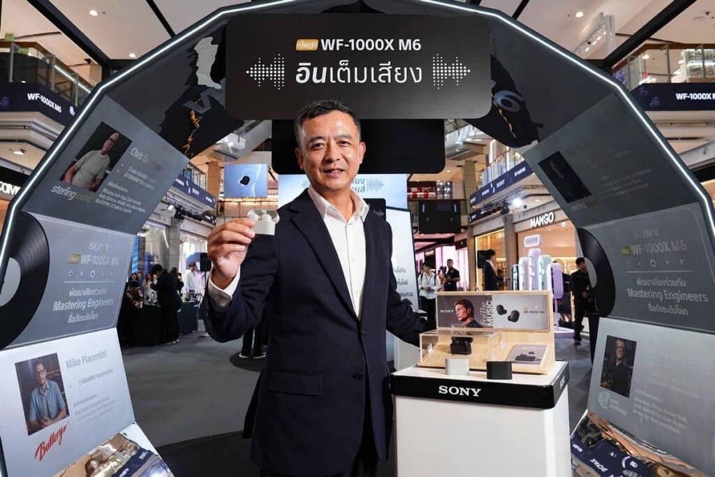 MAY PR 2026 02 25 131805 โซนี่ไทยเปิดตัวหูฟังตัดเสียงรบกวนไร้สายแบบ Truly Wireless รุ่นใหม่ WF-1000XM6 “อินเต็มเสียง ตัดทุกนอยส์” ยกระดับประสบการณ์การฟังให้เป็นอย่างที่คนทำเพลงตั้งใจ ด้วยการจูนเสียงจากทีมงานทำเพลงระดับโลก