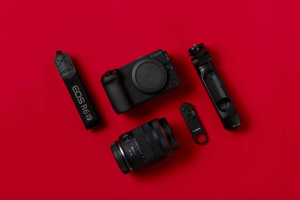 MAY PR 2026 04 26 100811 แคนนอน เปิดตัวกล้อง EOS R6 V พร้อมเลนส์ L-Series พาวเวอร์ซูมรุ่นแรก
