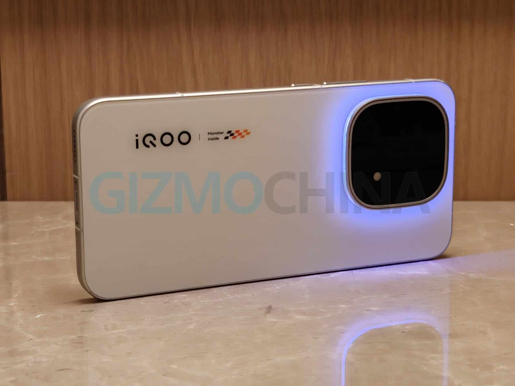 iQOO รุ่นใหม่