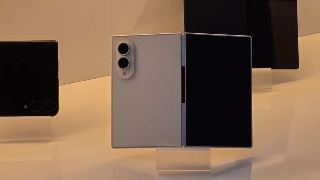 Galaxy Z Fold 8