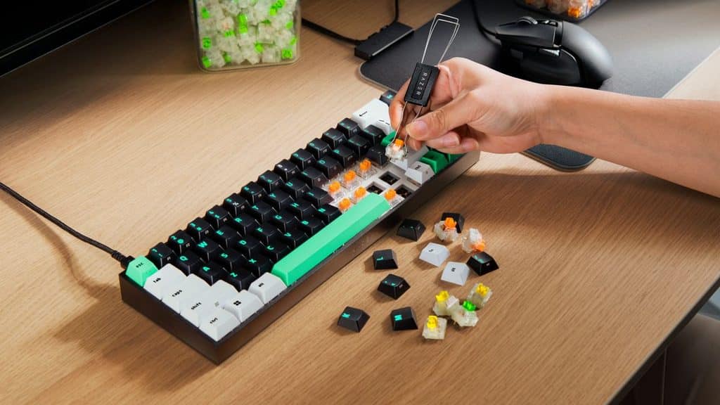MAY PR 2026 09 25 002838 RAZER เปิดตัว RECLUSA X MINI 65% คีย์บอร์ดเกมมิ่งที่ให้อิสระในการปรับแต่งในแบบของคุณ